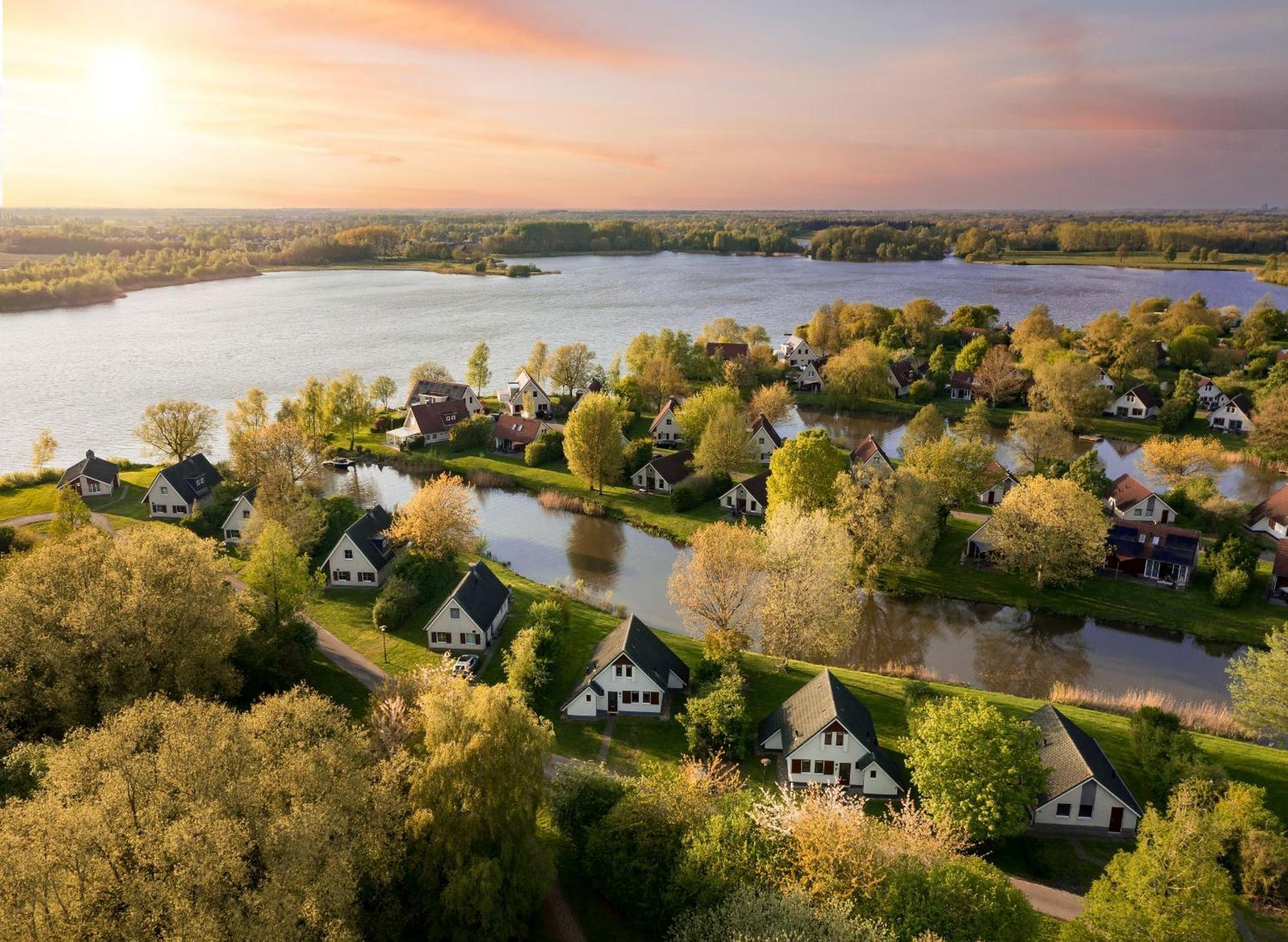 Center Parcs Sandur Emmen Bagian luar foto