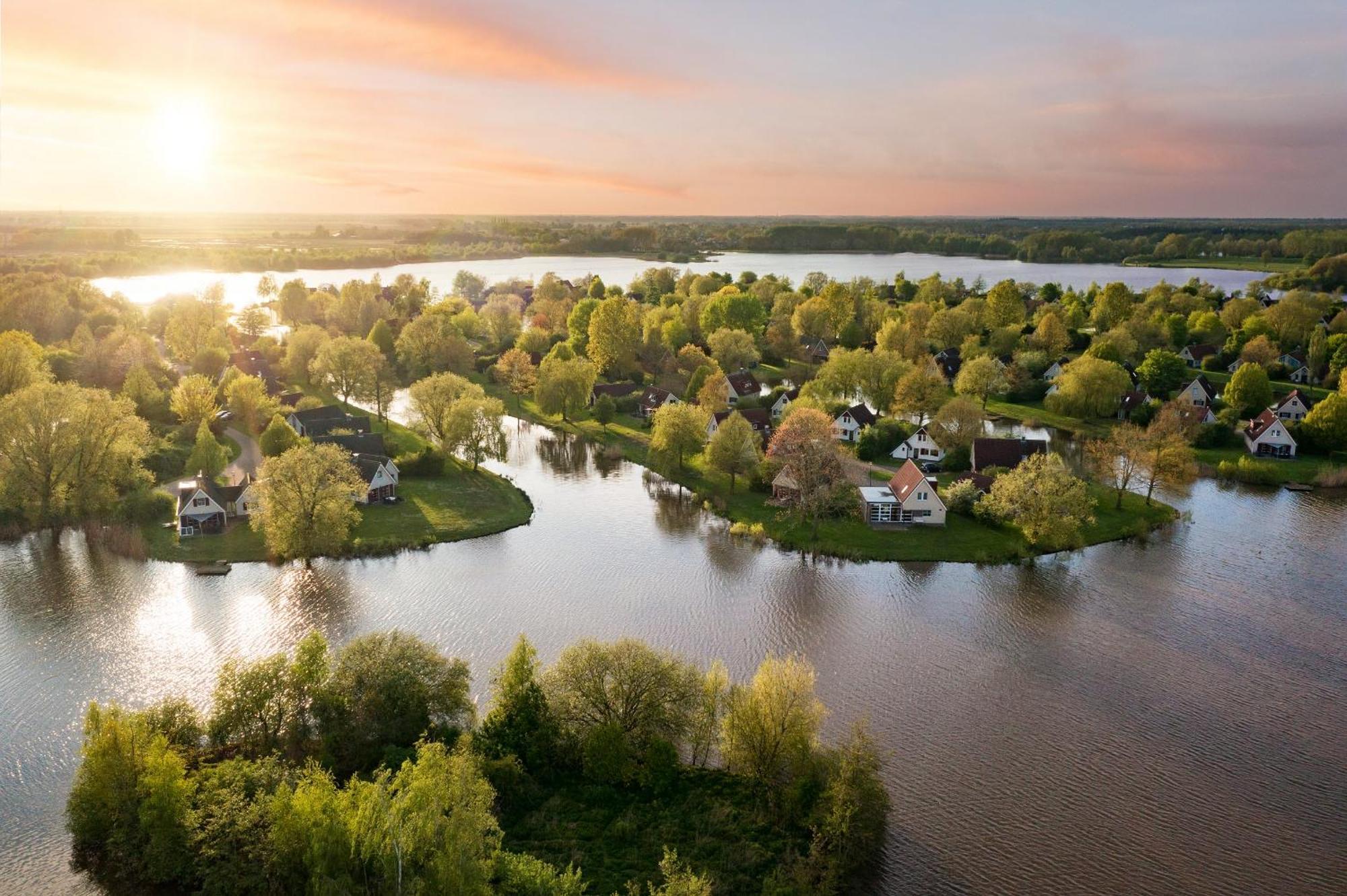 Center Parcs Sandur Emmen Bagian luar foto