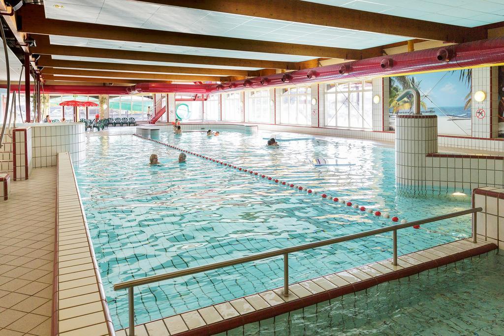 Center Parcs Sandur Emmen Bagian luar foto