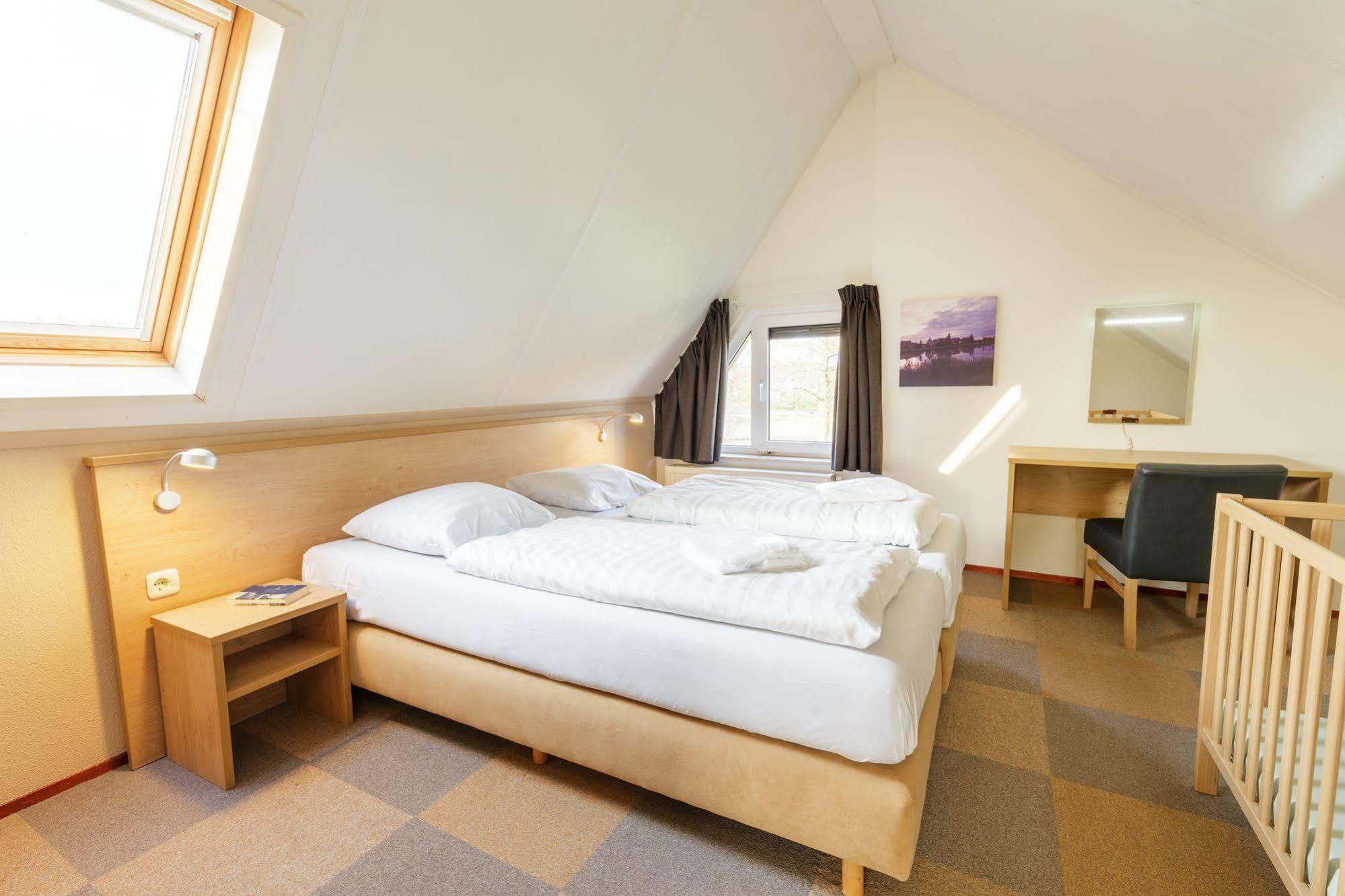 Center Parcs Sandur Emmen Bagian luar foto